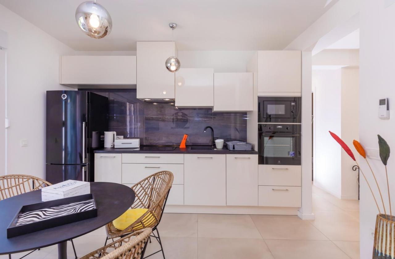Apartment Life Plus Дубровник Екстериор снимка
